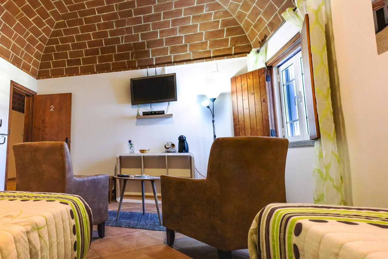 Гостевой дом Monte Do Colmeal - Country House & Wine Моран Экстерьер фото